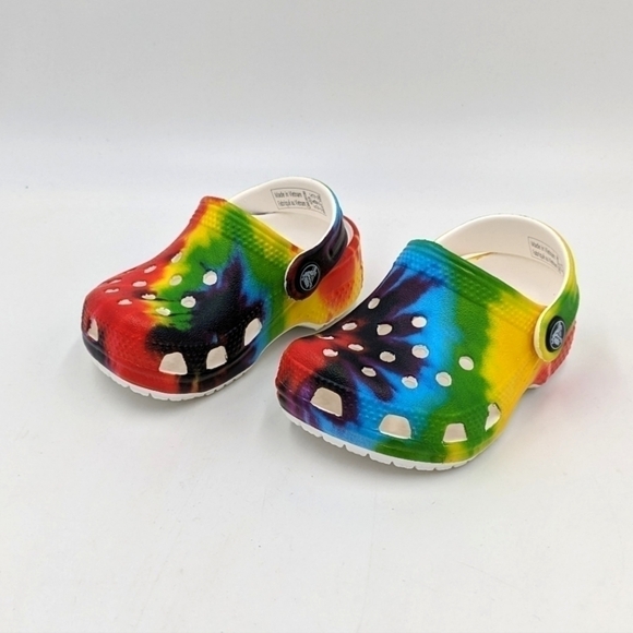 NWT Crocs Tye Dye Clog Sandal Water Shoe Box 2T 3T - Picture 1 of 6